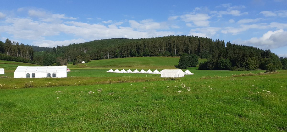 frauhasenklee's tweet photo. Auch #Jugendgruppen 🏃‍♂️🏃‍♀️🏕🏕genießen schöne Ferientage im Jostal. Unsere Jüngste war vor Jahren im Simonswäldertal einige Male auf Ministrantenfreizeit, zuerst als Kind, später als Betreuerin. 
#Sommerferien, #Ferienfreizeit,  🌞🏖🍨 https://t.co/tsBRJicROF