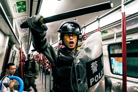 the852spirit's tweet photo. 1100: 🚨 good morning ☀️ HK! NETIZENS remembers today as anniversary of #831attack at #PrinceEdward #mtr where HK police attacked civilians senselessly. Beware of your safety and police patrol, bring your ID and 📱 🔋 #731HK #nationalsecuritylaw #HongKong #HKPF https://t.co/FvHM50rwWD