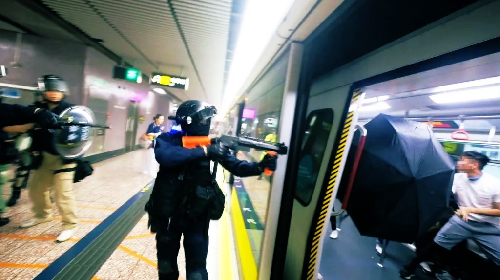 the852spirit's tweet photo. 1100: 🚨 good morning ☀️ HK! NETIZENS remembers today as anniversary of #831attack at #PrinceEdward #mtr where HK police attacked civilians senselessly. Beware of your safety and police patrol, bring your ID and 📱 🔋 #731HK #nationalsecuritylaw #HongKong #HKPF https://t.co/FvHM50rwWD