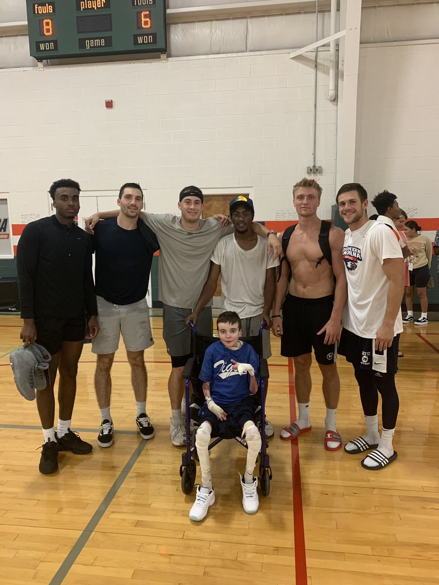 samschulz9's tweet image. Great time watching some former local stars tonight. It was a great event #FTF @jaypack1322 @dhpenn30 @BooGib_  @ Alphonso Baity @ Jacob Norman @ alex Stein @ nate Hanson @ Mario Barnes