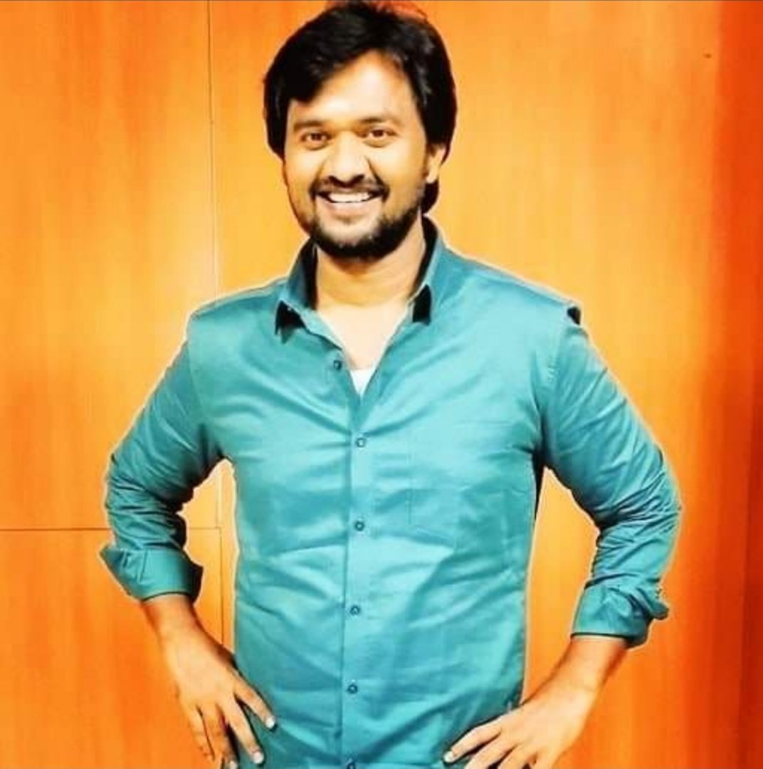 ActorSivan's tweet photo. Happy Birthday My Dearest Friend Jeeva Thangavel !!!

#BirthdayWishes #HappyBirthday #BestFriend #JeevaThangavel #SaktheeSivan https://t.co/VOQ6oeCLIm