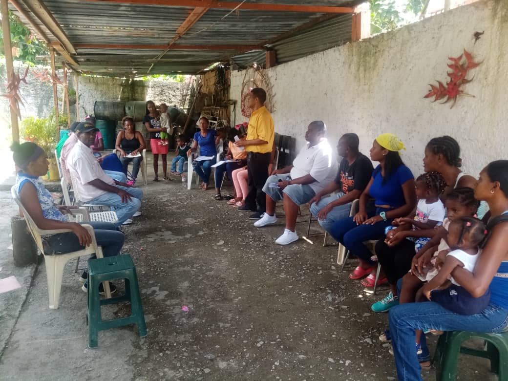 juanpaojedam's tweet photo. Asumí el reto de luchar para cambiar la realidad del Municipio Acevedo, quiero ser parte de la solución, no del problema por eso vamos casa a casa, comunidad a comunidad junto a @CarlosOcariz organizándonos milimetricamente  #LaFuerzaDelCambioEresTu ayúdanos queremos servirte https://t.co/T9uA7eAHhC