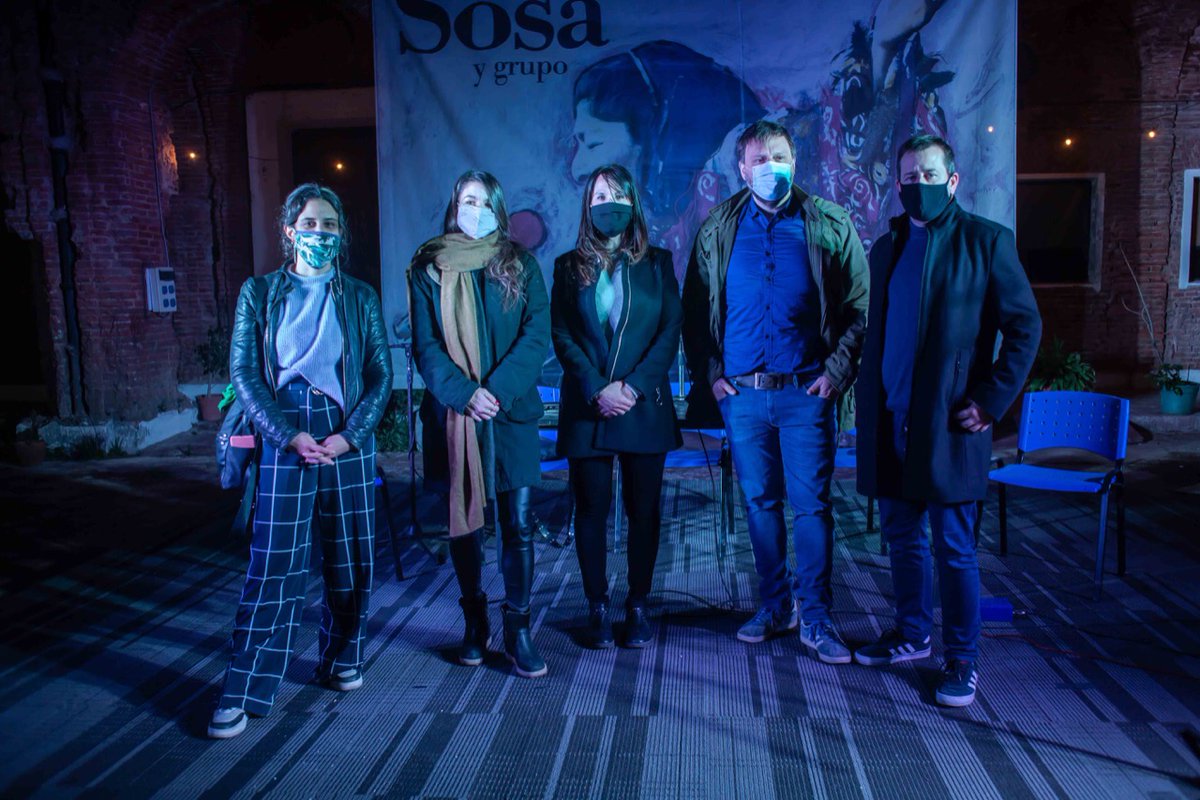 RKamchatka's tweet photo. ¡Gracias a todos, todas y todes les que se acercaron a la #FundaciónMercedesSosa!

Gracias @SantoroLeandro, @lucampora, @NataliaBSalvo, @marianorecalde y #MissBolivia por sumarse a la presentación del N°18 de #Kamchatka 🔥 https://t.co/fy7q9Qe05g