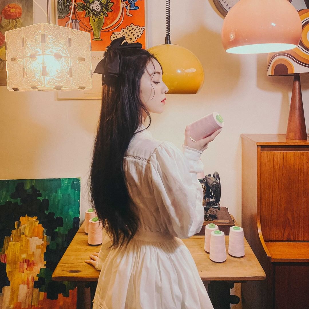 pinoyseoul's tweet photo. #RedVelvet for their individual #AchieveProject teaser photo. ❣❣❣
#SomethinKindaCrazy ##레드벨벳 # #Queens_Mystic_General_Store https://t.co/TzxNo6UQ0h