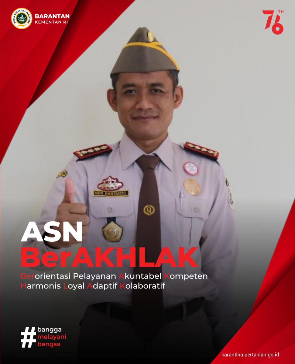 karantinakalsel's tweet photo. Berakhlak merupakan singkatan dari Berorientasi Pelayanan, Akuntabel, Kompeten, Harmonis, Loyal, Adaptif, Kolaboratif.

Kepala @karantinabjm @nurHT, beserta seluruh jajaran pejabat karantina, siap beradaptasi.
.
#ASNBarantanSiap✊
#TransformasiASN
#KarantinaPertanianBanjarmasin https://t.co/E8ZUTMzlsV