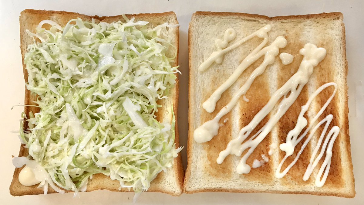 mainooyatsu's tweet photo. ふわたま照り焼きチキンサンド🥪 https://t.co/7lDkiTxxzv