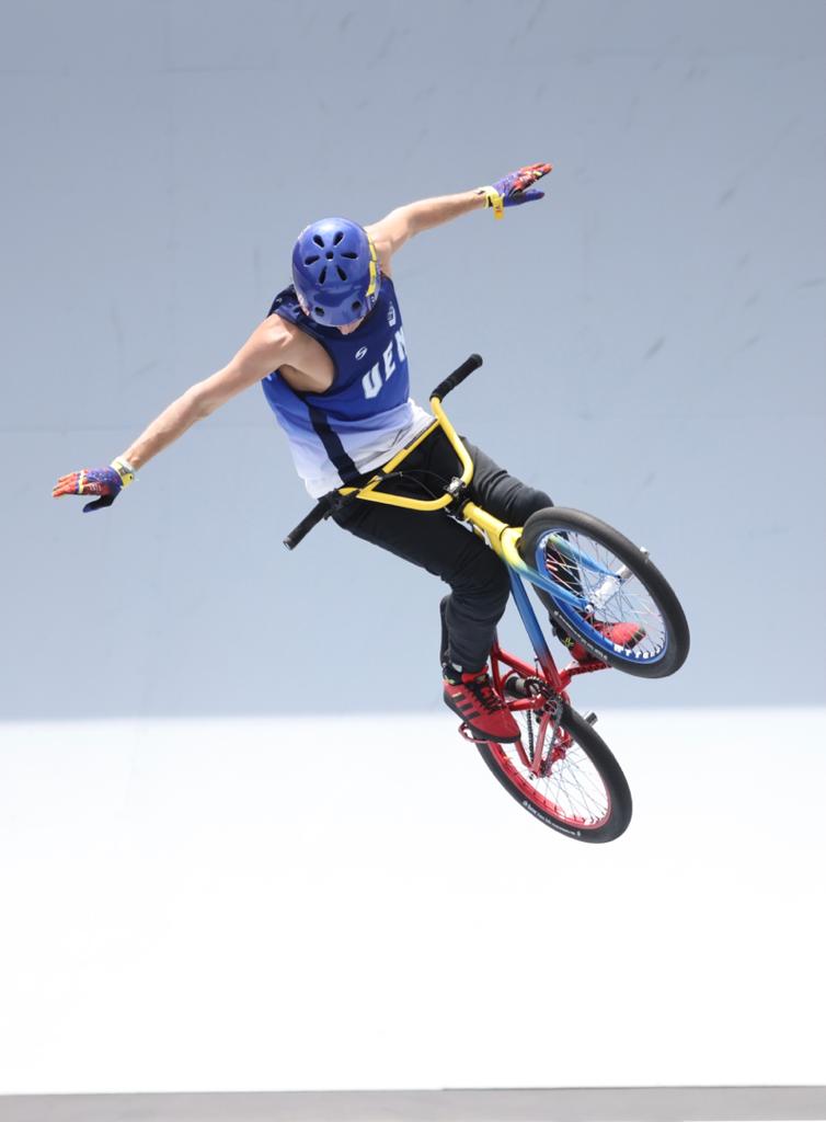 <a href="/Danieldhers/">Daniel Dhers OLY 🇻🇪🇺🇸🇨🇳</a> 🚀