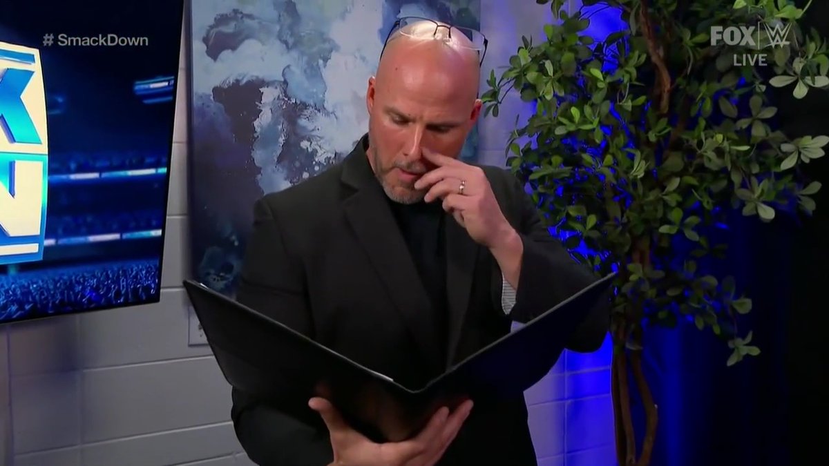 AdamPearceNet's tweet photo. Here's a few HQ Screencaptures from tonight's #Smackdown 

#AdamPearce #WWE #ScrapDaddyAP #Summerslam

(@ScrapDaddyAP) https://t.co/OZbpNWJd6Q