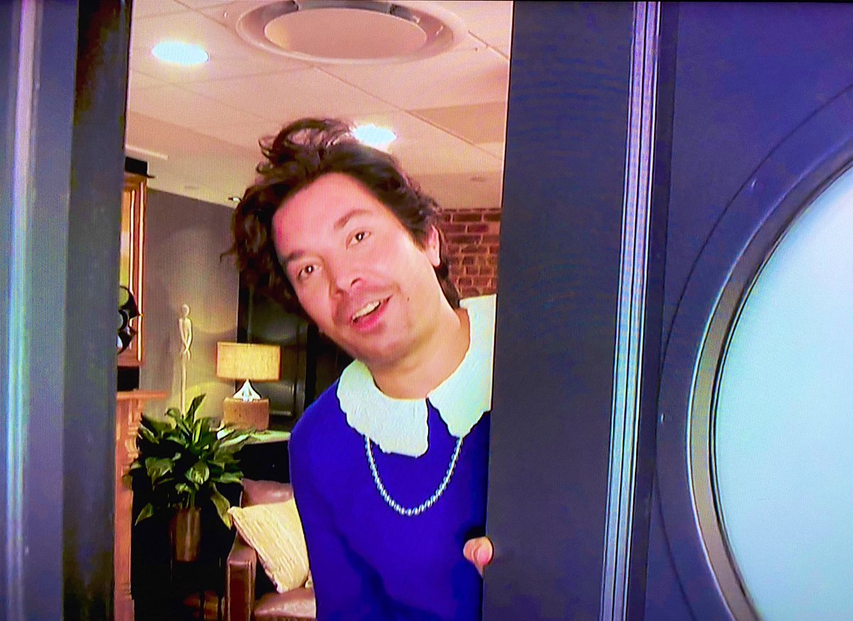 RyanBartholomee's tweet photo. Q: What’s your guilty pleasure?
“Chocolate.” - Styles (Fallon)
Oh, nice! Simple.
“...from the set of the original Willy Wonka film.” - Styles (Fallon)
🤣👏🏽💯 #FallonFive #FallonFlashback https://t.co/XCT4jmnNI8