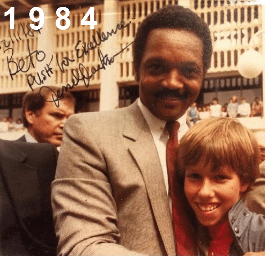 cwebbonline's tweet image. How it started.      How it’s goin.
#PushForExcellence  #MarchForDemocracy 
@RevJJackson @BetoORourke