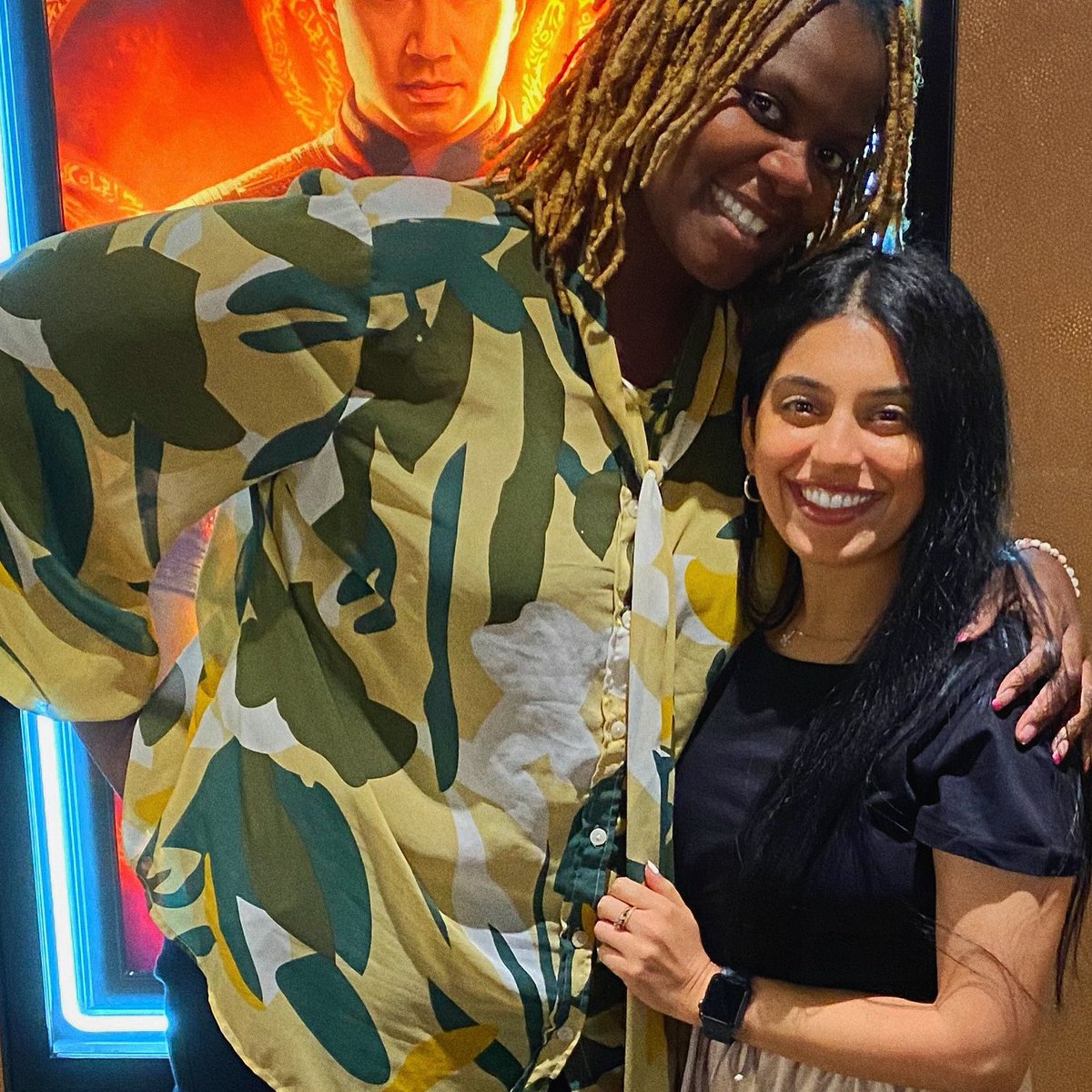 dukebaby401's tweet photo. Please excuse the movie theatre lighting but it took ONE WHOLE YEAR to meet my work wife in person 🥺♥️ @BronxMisses #finally #valcvef https://t.co/ylQ2ZqA8rZ
