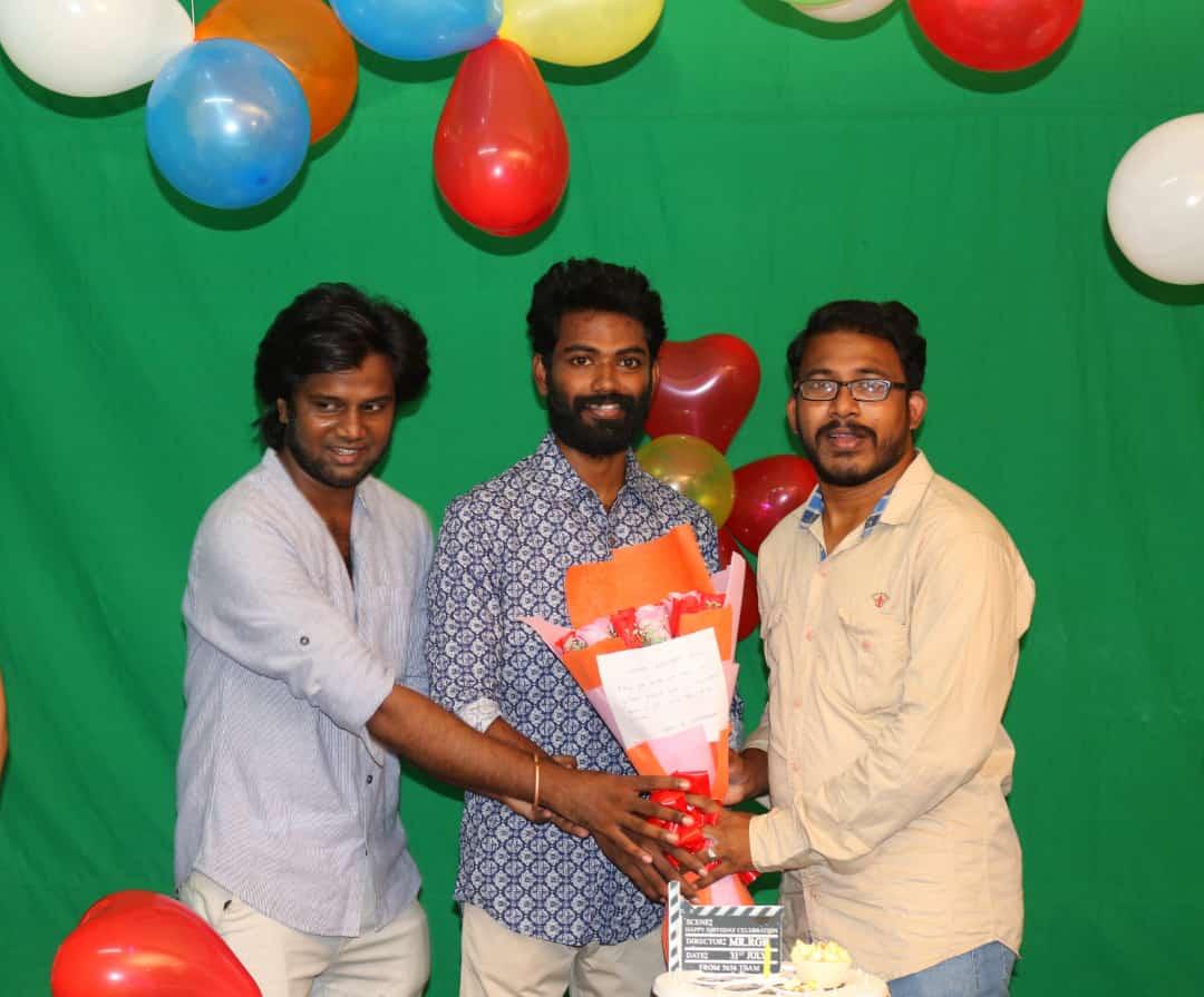 filmistreet's tweet photo. .@Nakkhul_Jaidev 's next movie
Director #RGKrishnan 's Surprising Birthday Celebration by #Apwawasan5656 Production 's Producer #DatoSubhaskaran & movie team
Stay tuned ✨ for more updates !!!
@PROSakthiSaran https://t.co/yiCuvNj5Dr