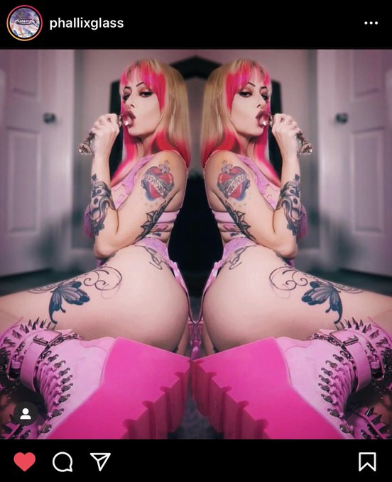 I wish I could share this to my IG but they hate me over there. So I&rsquo;m sharing it here.  @phallixglass<a href="/tag/manyvids"class="tags"><span>#manyvids</span></a><a href="/tag/mvsales"class="tags"><span>#mvsales</span></a>