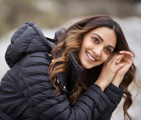 Happiest birthday   HAPPY BIRTHDAY KIARA ADVANI   