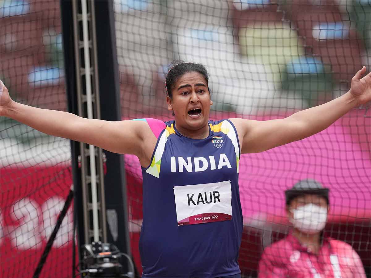 HappyAntil22's tweet photo. Rio 2016 &amp; London 2012 gold medalist threw 63.75m as her best. #KamalpreetKaur, in her Olympic debut threw 64m.
Awesome performance. Waiting for Aug 2nd with a lot of excitement and hope #Tokyo2020 https://t.co/VbkaqdJ6Ja