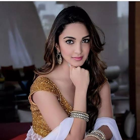  hai 
Happy birthday to you 
Kiara advani 