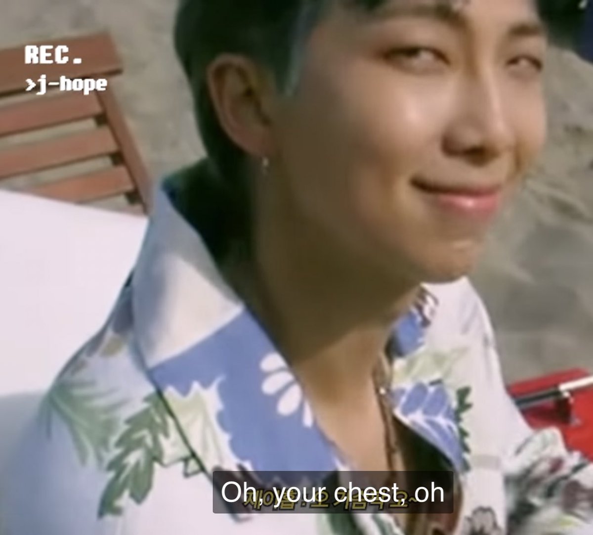 thehobiprint's tweet photo. and here comes Hoseok talking about Namjoon’s chest again😹 https://t.co/SJbA6utalA