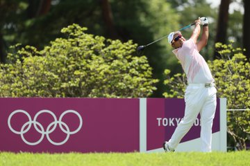 東京オリンピック グッズ アイテム スニーカー スケボー ランニングシューズ ネックレスなど ブランド紹介 芸能人のドラマ衣装 ファッション 小道具 インテリア コスメの紹介 あれきる