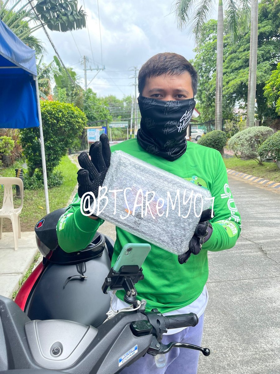 BTSAReMY07's tweet photo. Mercari Japan Batch 3 deliveries shall resume after 3 P.M today. If I missed to DM you about your pc/pcs please let me know!
Special shoutout to @MissRandomatic and her daughter for packing our papel babies so well!
Thank you very much! ๐
#ReminyUpdates https://t.co/VS6Kd3Ea06