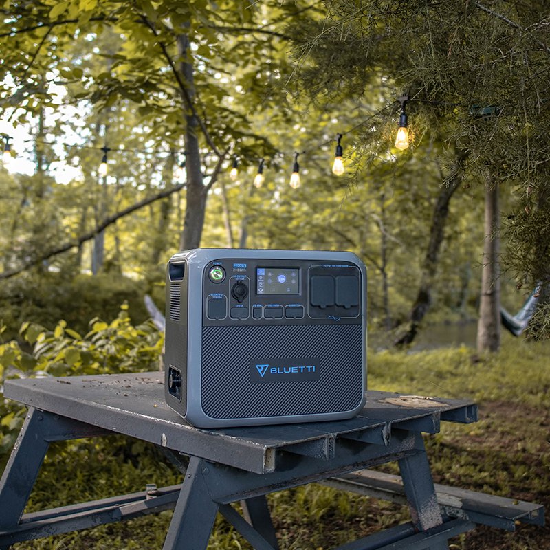 BLUETTIPOWER_EU's tweet photo. 👩‍❤️‍👨How to spend the weekend holiday time?
Take the AC200P on a different kind of outdoor trip, and maybe you'll see even better scenery along the way.

#bluetti #powerstation #solarenergy #vanlife #campinglife #ac200p #weekend #love #weekendvibes #happy #summer #nature https://t.co/Ic26P3Z9kl