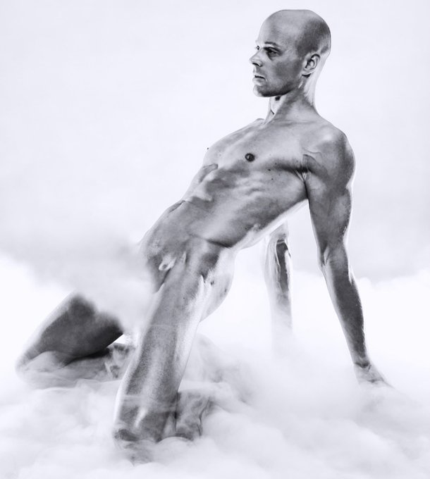 Photographer: https://t.co/cLhwDNFVH7  &ldquo;without fog&ldquo;-version on my https://t.co/U5gu8A6cHx   #malemodels<a href="/tag/art"class="tags"><span>#art</span></a><a href="/tag/nude"class="tags"><span>#nude</span></a><a href="/tag/male"class="tags"><span>#male</span></a><a href="/tag/modeling"class="tags"><span>#modeling</span></a><a href="/tag/malemodel"class="tags"><span>#malemodel</span></a><a href="/tag/malemodels"class="tags"><span>#malemodels</span></a>