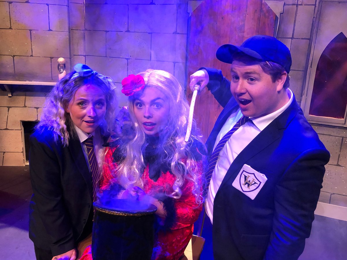 Last chance to take advantage of our family ticket deal for <a href="/HexwoodSchool/">Hexwood School of Sorcery</a> of Sorcery!⚗️✨  

Use code ITSMAGIC for £10 off family tickets to see this spellbinding show, valid until tomorrow: orlo.uk/LJ9hB 🪄