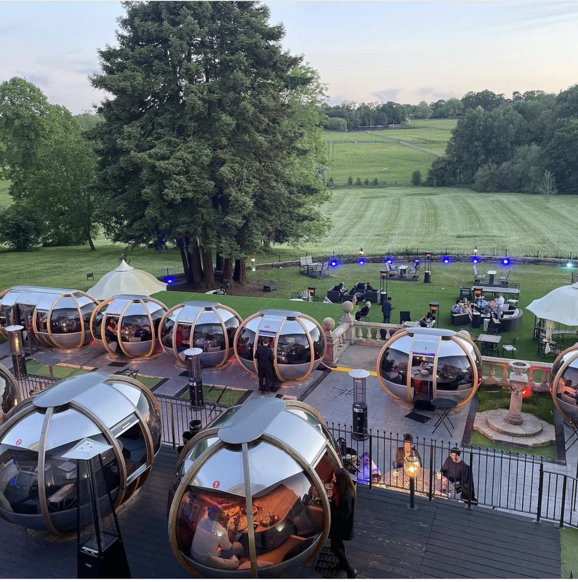 UnfoldEventsVIP's tweet image. For elegance, flexibility and sheer quality, Ponsbourne Park is a meeting destination of unrivalled luxury. Whether a glitzy award ceremony, or an important business conference, they can transform their function rooms to create the perfect setting for you and your guests.