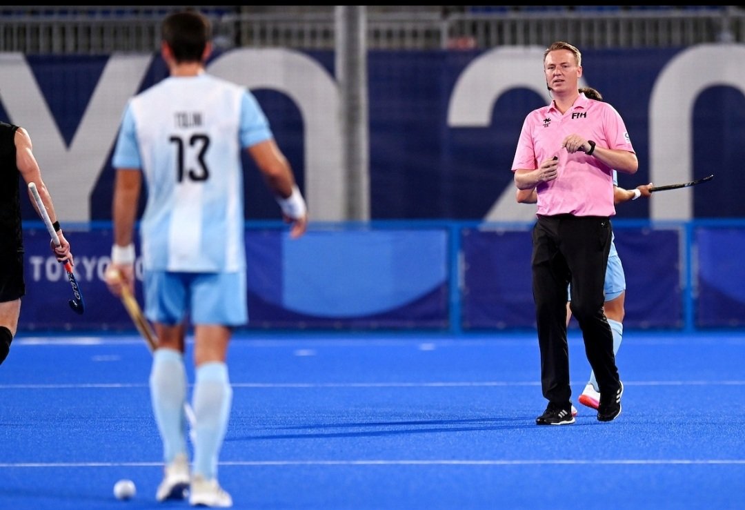 Coen van Bunge tweet media