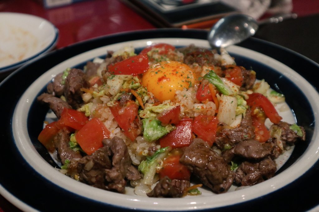 weiss1229's tweet photo. いっぽう玉子の黄身ちゃんがいるごはんはとっても簡単に映えてくれます。
ん?黄身ちゃんですよ?みんな(*´-`)
#飯テロ
#スパゲッティのパンチョ
#gifff
#焼鳥KENTA
#ピアチェーレ https://t.co/T4alZiNiuy