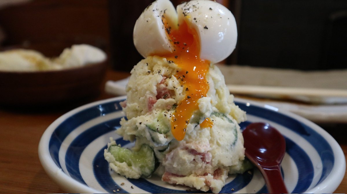weiss1229's tweet photo. いっぽう玉子の黄身ちゃんがいるごはんはとっても簡単に映えてくれます。
ん?黄身ちゃんですよ?みんな(*´-`)
#飯テロ
#スパゲッティのパンチョ
#gifff
#焼鳥KENTA
#ピアチェーレ https://t.co/T4alZiNiuy