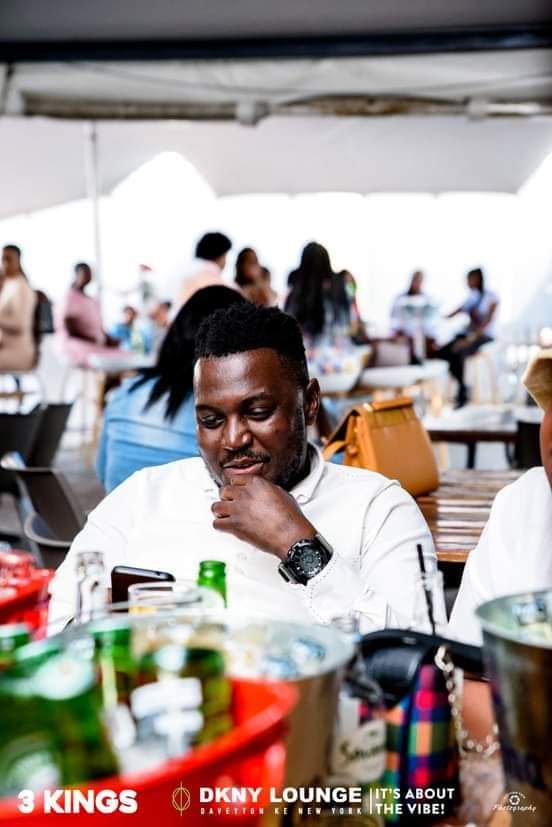 PDingiling's tweet image. Happy birthday! May today and the year ahead bring you the prosperity and fulfilment you deserve.