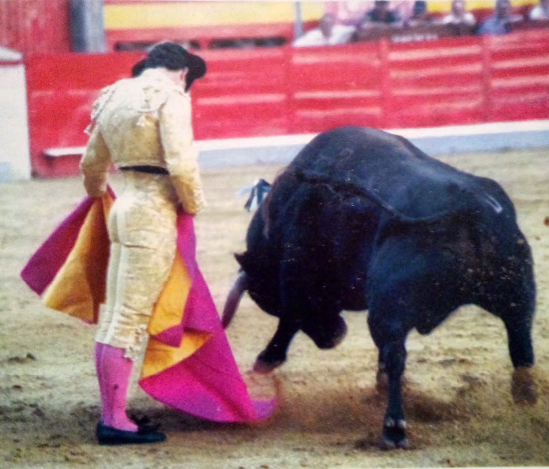 Puerta Grande de Víctor Puerto en Calasparra ( Murcia) el 30 de julio de 2000, lidiando toros de Jódar y Ruchena, alternando con Pepín Liria y David Fandila "El Fandi" <a href="/prensaElFandi/">Prensa ‘El Fandi’</a>. Dos orejas y oreja fue el balance de Víctor para salir a hombros. <a href="/ramirezvictore/">Victor E Ramirez M</a>