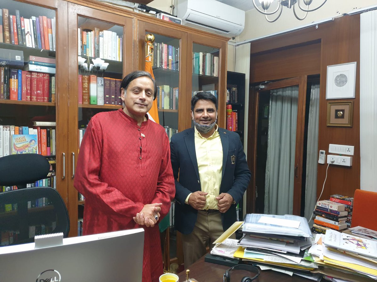 ProfCongHaryana's tweet photo. Mr. Vijay Dhillon Ji ( President of AIPC Haryana ) met with Dr Shashi Tharoor ji &amp; Mr. Vivek Basal Ji and discussed the way forward on AIPC's future. 

#FourYearsOfProgress #ProfessionalForProgress https://t.co/Q37vSksise
