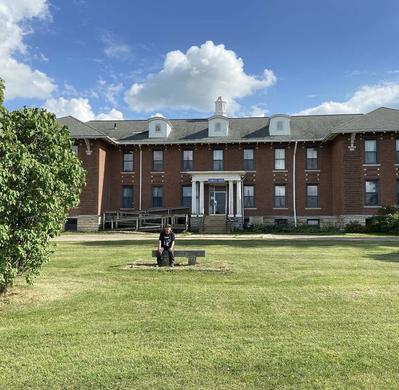 Reparanormal's tweet photo. Today is the day! It’s investigation day of this amazing location! Edinburgh Manor ! It’s been awhile , so let’s see what it holds for us tonight ! @GinaEberline #paranormal #hauntedlocation #poorfarm #insaneasylum https://t.co/kLJbdfOxhR