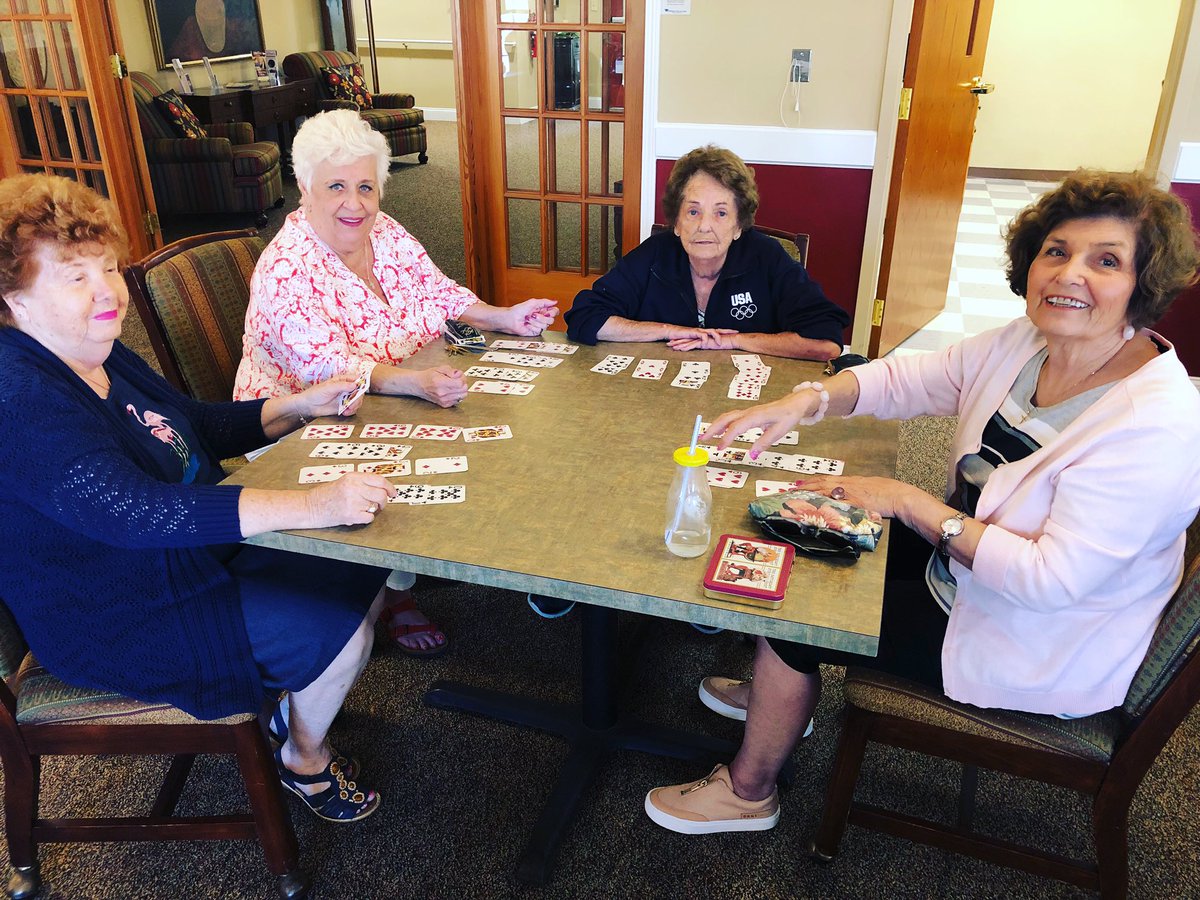 HearthstoneVil's tweet image. Another fun game of card bingo! You can find us each month in our great room enjoying this game! #HSV #Seniorliving #cardbingo