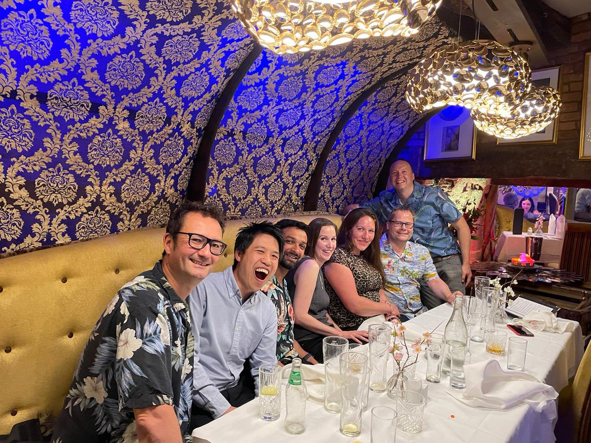 Great night out and some team bonding with the Trauma and Neuro Services clinical leads….who has the best Hawaiian shirt?
