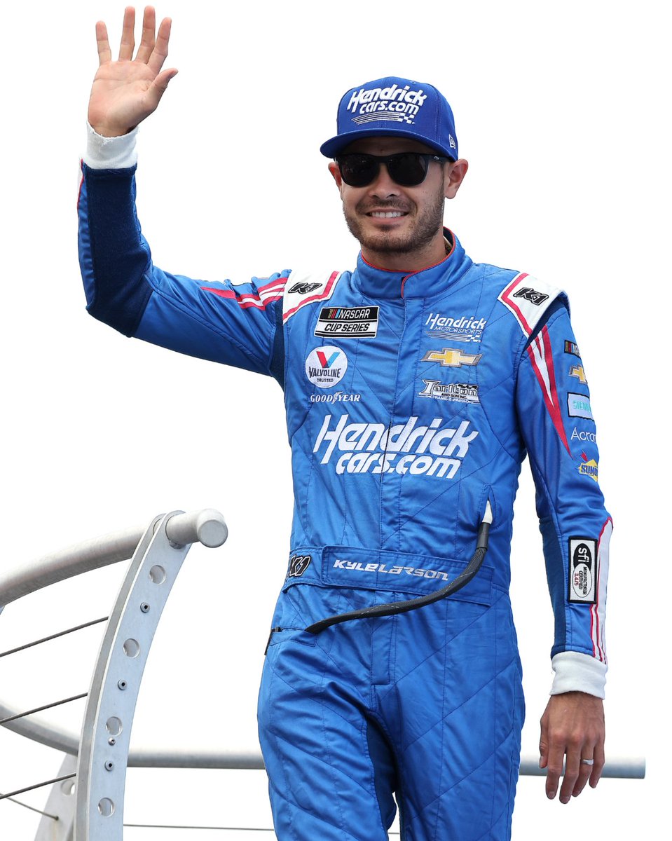 NASCAR's tweet image. Retweet to wish @KyleLarsonRacin a happy birthday! 🥳🎉🎂