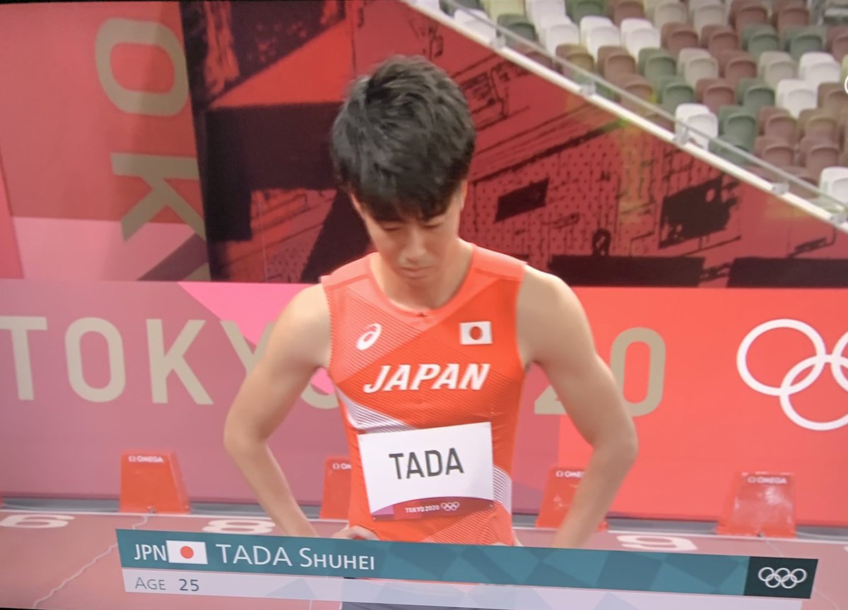 AlexBarTeam's tweet photo. @NetflixFR qui sponsorise discrètement les séries du 100m…  vivement l’épisode final ! #Tokio2020 https://t.co/XKNN953ULR
