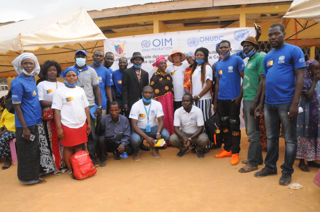 OIMCameroun's tweet photo. 2/2 :  Cette activité s'est faite à travers le projet "lutte contre la traite des personnes, les trafics illicites et la criminalité organisée qui y sont liés entre la RCA et le Cameroun" porté par l'État du #Cameroun et financé par @UNPeacebuilding.

#EndHumanTrafficking https://t.co/LU6etU2tw4