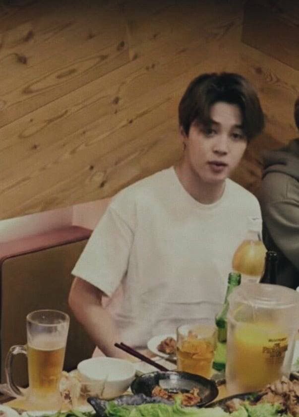 Bl00dMxxn's tweet photo. [ Jimin Update ]

(📍) Lotte Hotel, Jeju

“Enjoying the last lunch in Jeju before flight back.”

#rosewoodxjeju #rosewoodsummertrip
#TeamBAMF https://t.co/LwBf6dJnHL