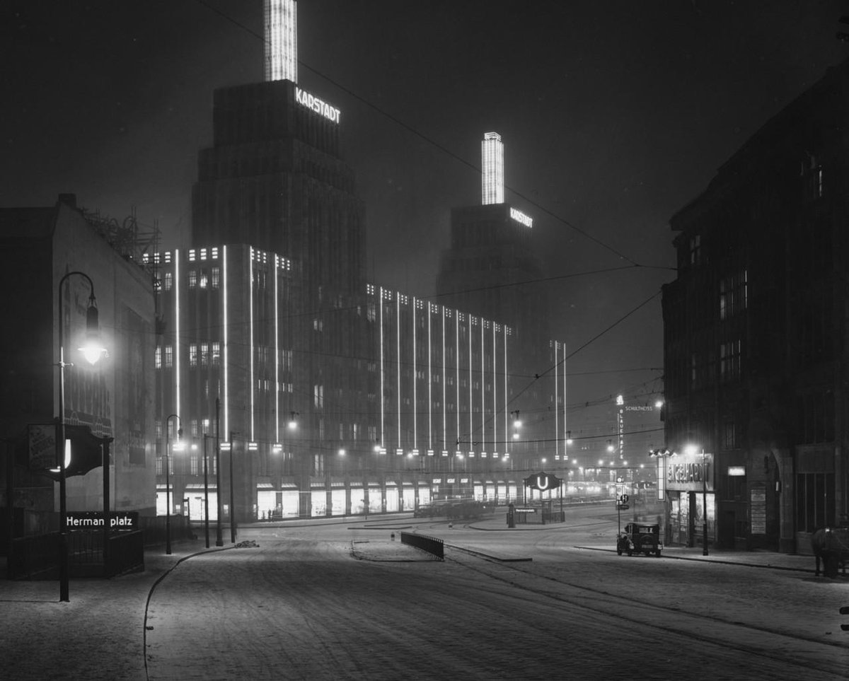 Берлин 1928. Ночной берлин ворота. Берлин 1930. Берлин 1936 год фото города. Ночной берлин.