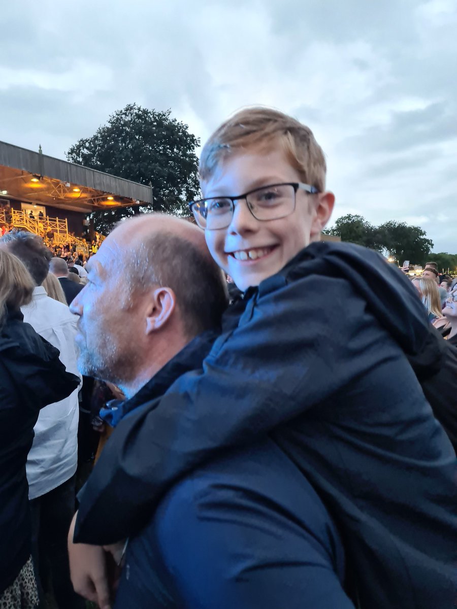 Thank you @ollymurs we had a fantastic time last night. James' first ever music concert and he said it was awesome!! It now looks like we will be coming to see you more often! Hope you're knee is not feeling too sore this morning #newmarketnights