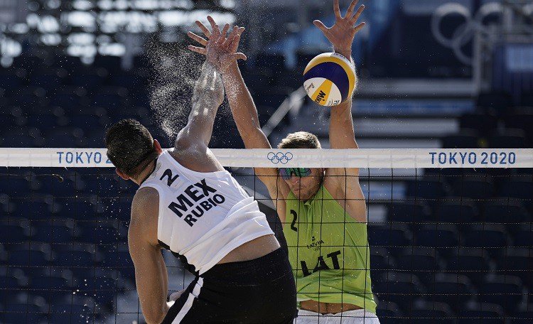 PlavinsTocs's tweet image. Zaudējums pret Meksikas duetu (0:2), taču otrā vieta apakšgrupā dod mums vietu 1/8 finālā.