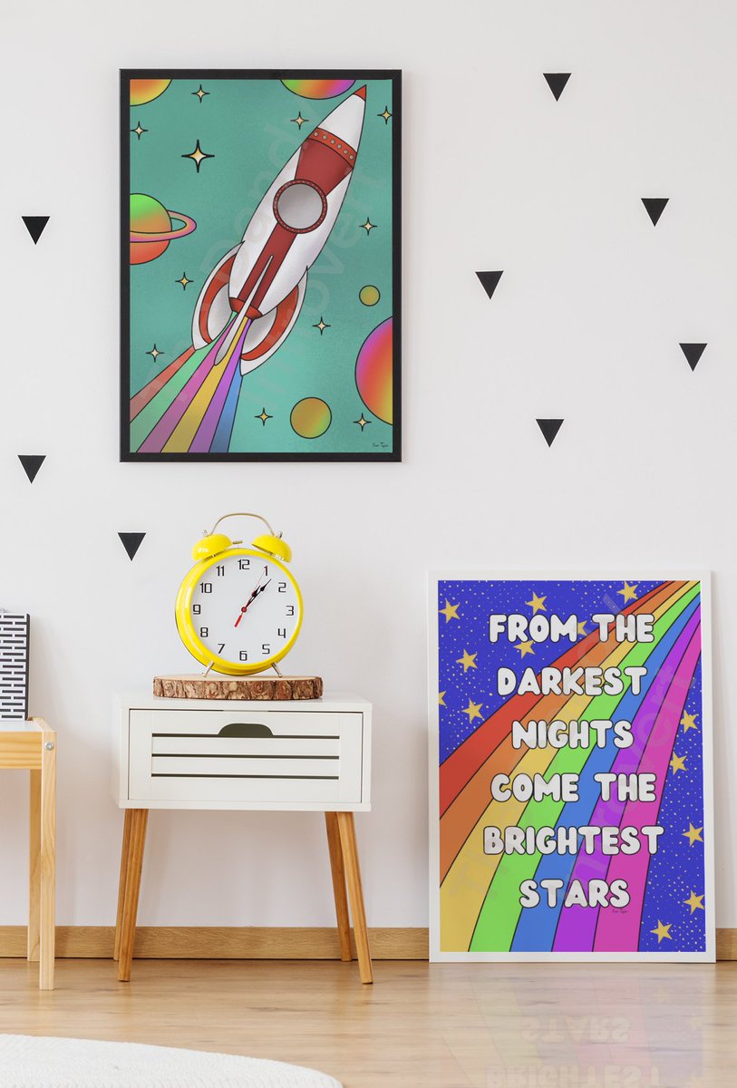 DandyIntrovert's tweet image. Go big or go home! Seeing this photo made me realise that maybe A4 prints aren’t quite big enough…so A3 are on the way too. The A4 option will remain but over the next couple of days I’ll be adding a larger print size to my @etsyuk and @shopappyuk listings #UKMakers #artprints