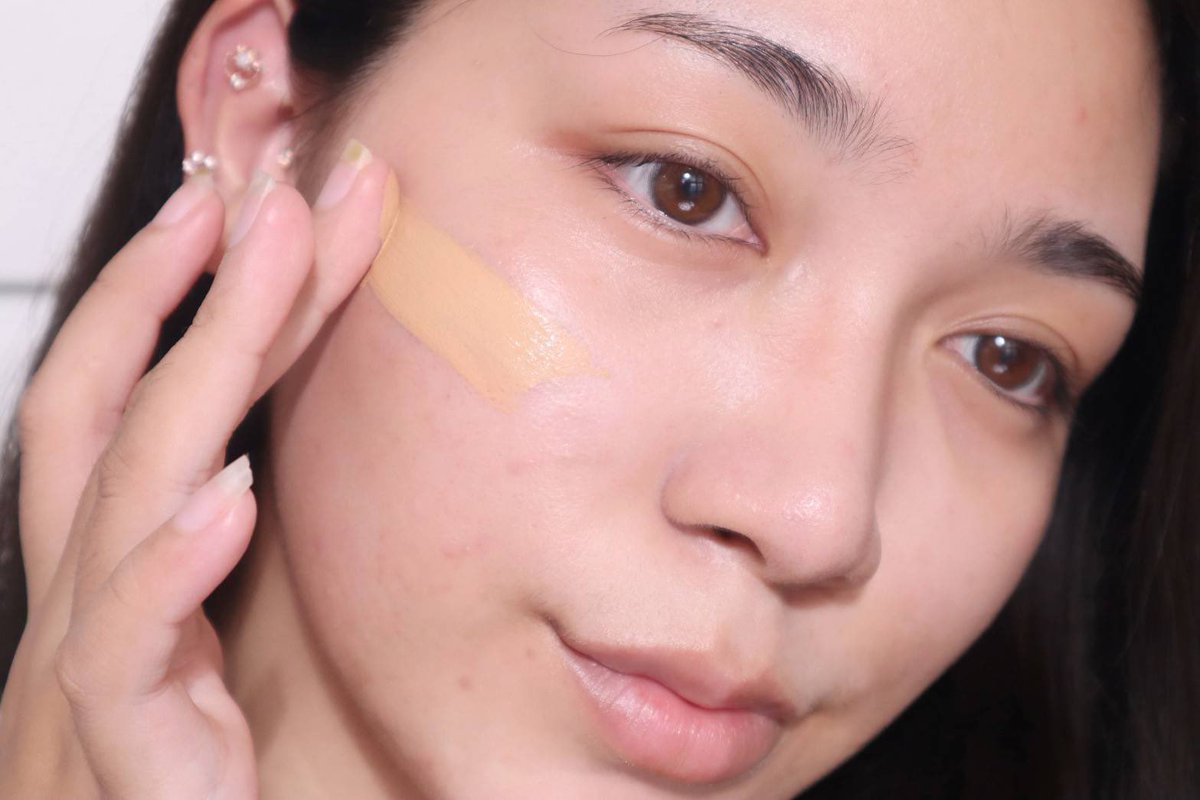 Oiloillkk's tweet image. รองพื้นคุมมันไม่ติดแมสก์ของคนผิวมันก็ต้องหลอดนี้เลย L'Oréal Paris Infallible 24H Matte Cover งานผิวแมทท์ กันน้ำกันเหงื่อเริ่ด ปกปิดดี เนียนไปกับผิวแถมคุมมันได้นาน ไม่ทำให้ผิวอุดตัน ไม่เกิดสิวด้วย ทาแล้วผิวสวยมากกกก #LOrealParisTH #MatteCover #แมททนชัวร์ไม่กลัวสิว