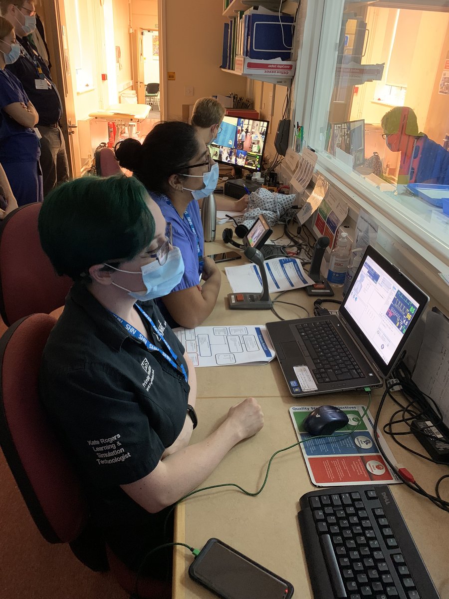FrimleyHealth's tweet photo. Next up at #SIMleyPark is a NEWS call- helping to stabilise a critically unwell patient.
Pat the patient thankfully made a full recovery and the clinical education team were able to observe from their control room. https://t.co/UNNvgyGn0t