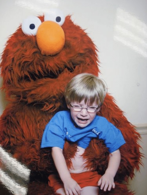 Elmo loves kids! pic.twitter.com/Bj9v4jnQpy. 