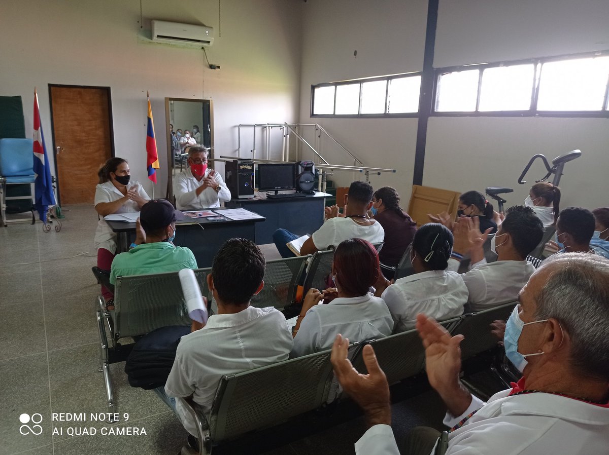 Alberto34000396's tweet photo. UD 337 en reunión de brigada https://t.co/xERCppcoGq
