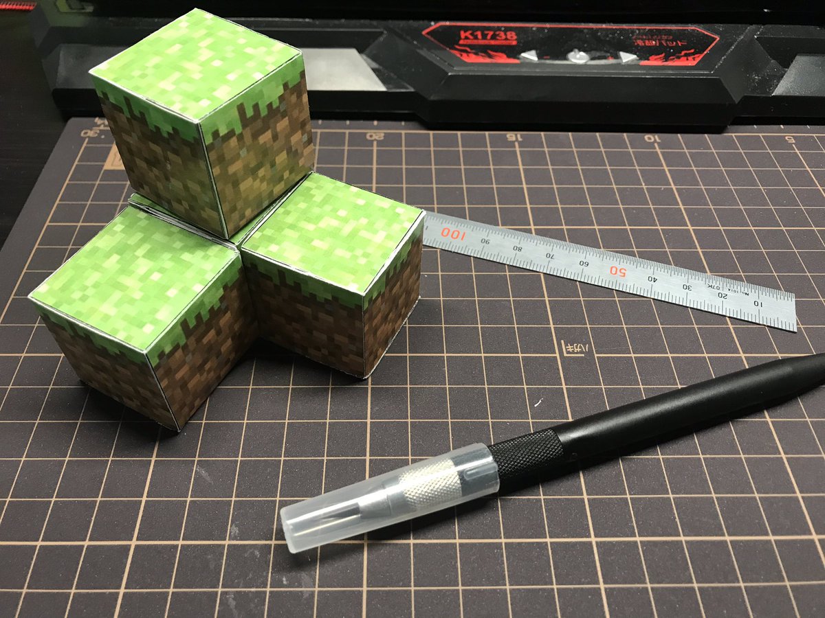 cs2200314's tweet photo. 紙クラをやってみました。
根気が入りますね....
#紙マイクラ
#PaperMinecraft
#papercraft https://t.co/SR2TKVNbxn