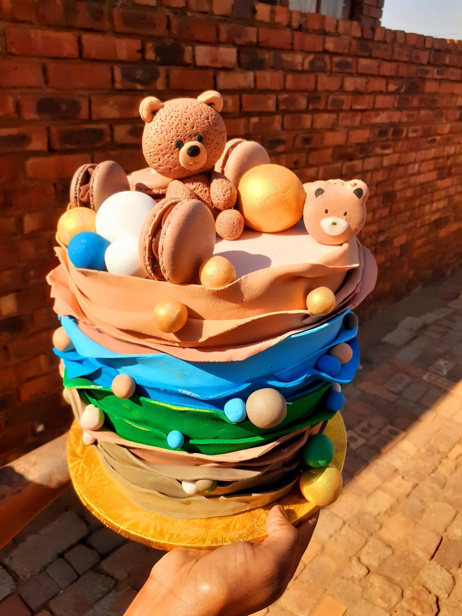 SeipatiAphane1's tweet photo. I am a home based baker in the Vaal,Sebokeng zone 3. For your orders contact me on 0659732028,I make custom cakes. #VaalTwitter #malema #DJSBU #GirlTalkZA #BlackOwned tembisa https://t.co/kLwmNqHdoA